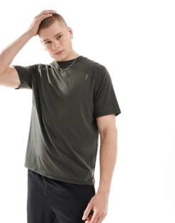 4505 Icon Performance Jersey Oversized Boxy Training T-shirt In Khaki For Men